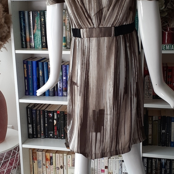 Max and Cleo neutral colors office dress P3750 - Picture 10 of 12